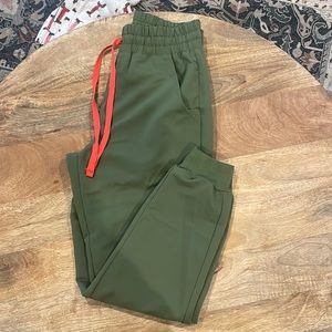 Figs High Waisted Zamora Joggers Dark Olive